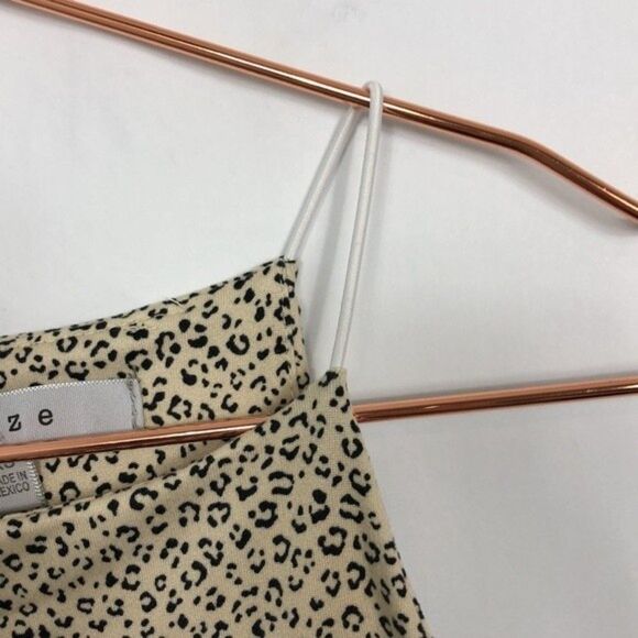 Revolve Gaze Halter Cut Leopard Spaghetti Strap Crop Top New without Tags XS - Picture 5 of 6